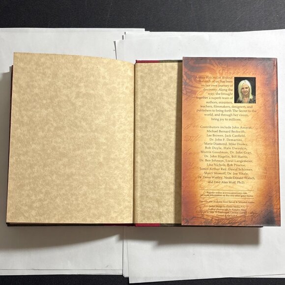 The Secret By Rhonda Byrne Hardcover Book with Dust Jacket - Picture 11 of 11